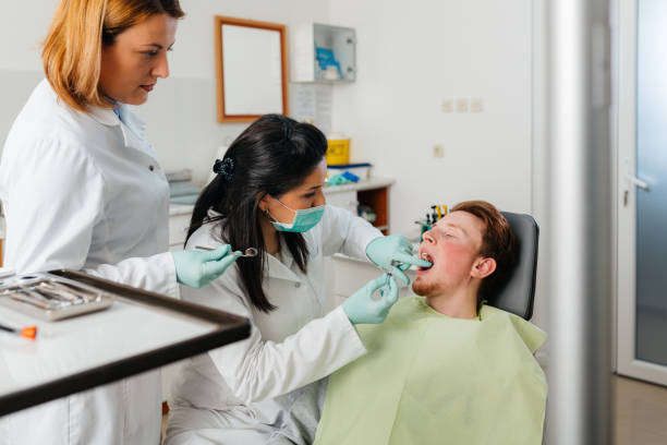 Best Orthodontic Emergency Dentist in Sarand, AL